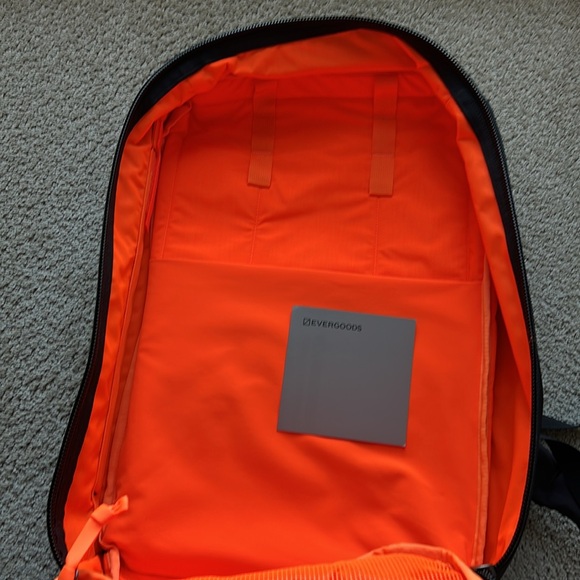 EVERGOODS X CARRYOLOGY BACKPACK - Picture 10 of 11